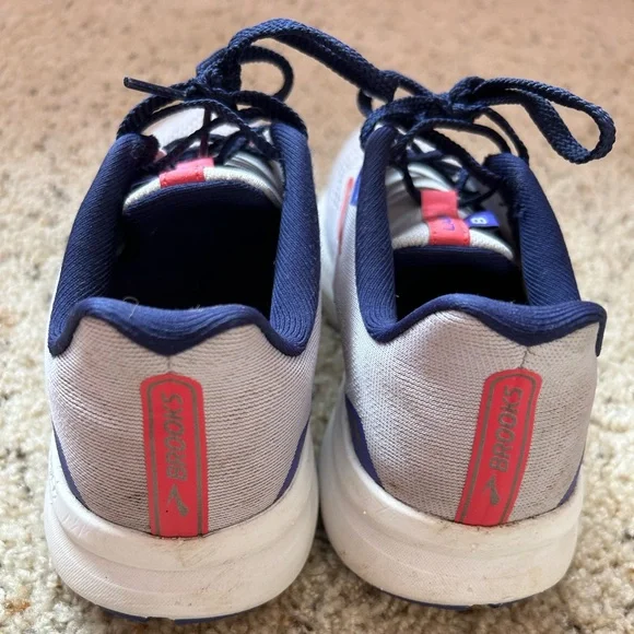 Brooks Launch 8 - Picture 5 of 7